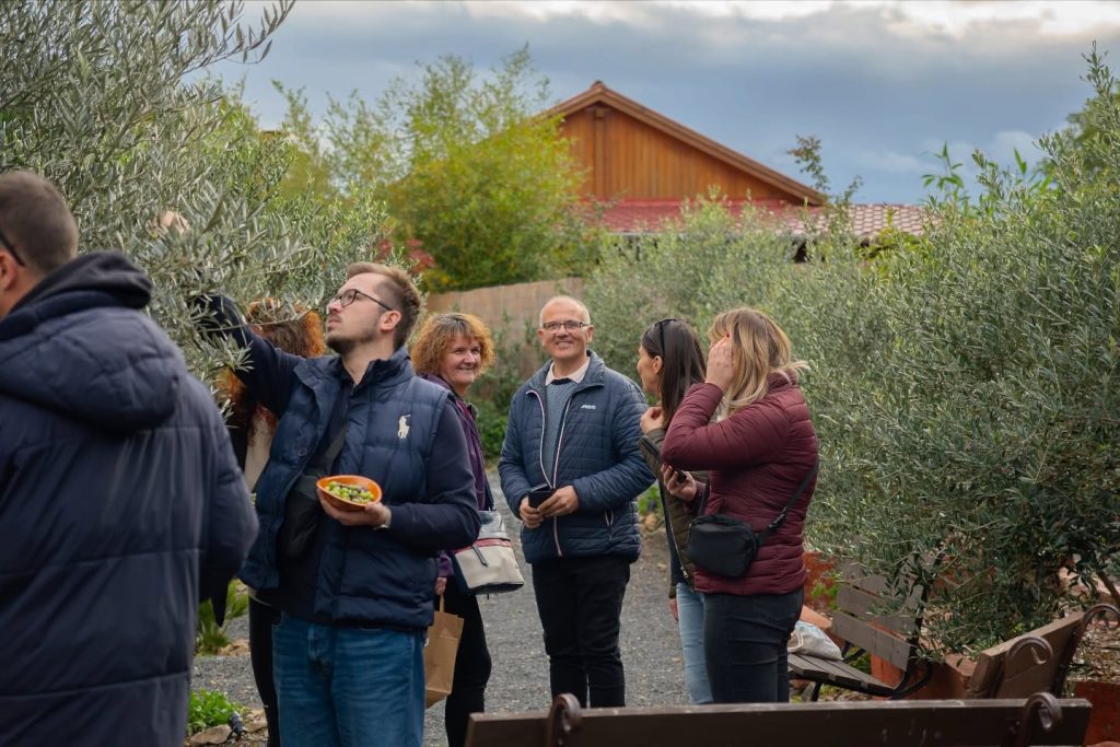 Instagram post from balatonibotanikuskert. This post is in position 0.